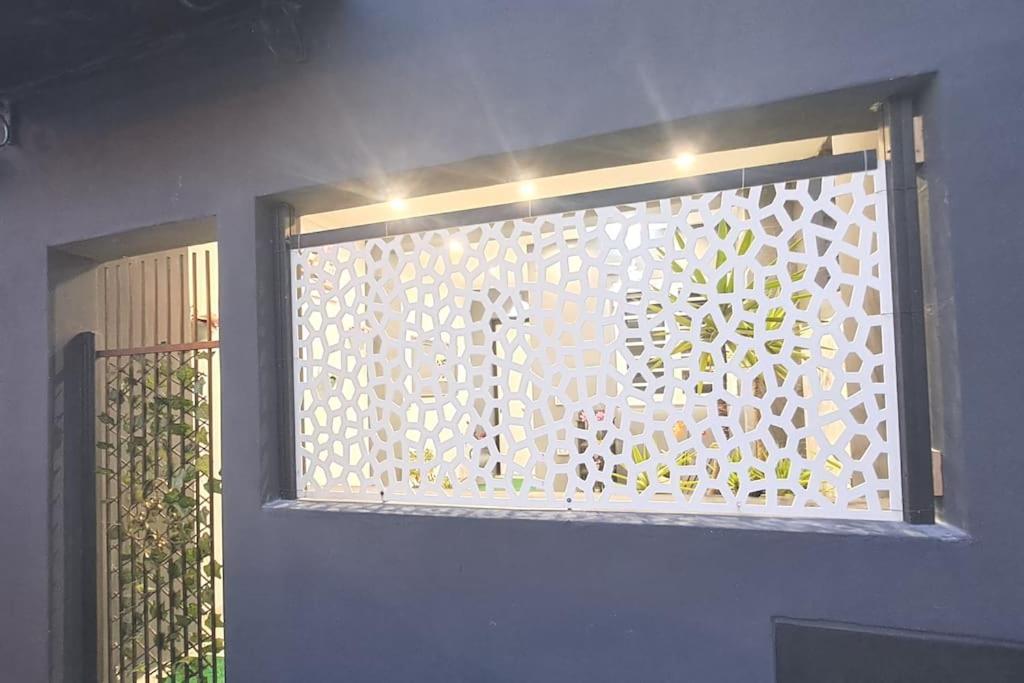 Flower'S House Di Doris Simone バーリ エクステリア 写真